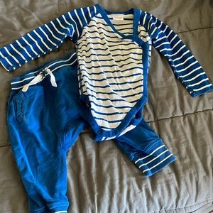 Hanna Andersson size 18-24 months striped bodysuit and sweatpants.